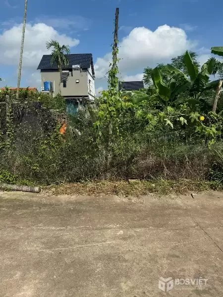 Chỉ 650 triệu - Có Lô Đất tại Trung tâm Thị Trấn Kép, Lạng Giang, Tỉnh Bắc Giang 112,5m2- Mt 6m