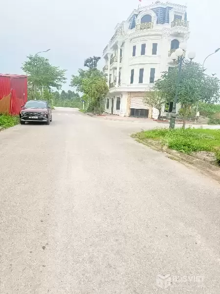 Lô đất Biệt thự Tại Đồng Sơn , Bắc Giang. DT 512 m2 - Mt 16m. đường 16m. Giá 22 tỷ