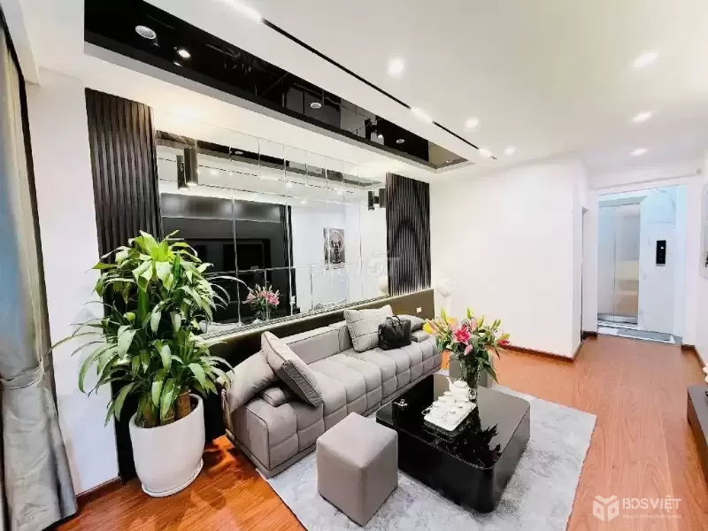 KHƯƠNG ĐÌNH NHÀ MỚI XÂY-  6 TẦNG THANG MÁY -  35M2 CHƯA TỚI 10 TỶ gần Vin mới