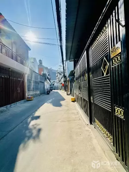 Quận 7 - Nhà đẹp - 74m2 - hẻm ô tô - Chính chủ 1 đời - 3 tầng - 9.8 Tỷ