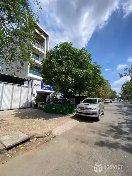 Bán nhà mặt tiền Trương Văn Bang, UBND Thủ Đức, 103m2, Hầm 6 Tầng, thang máy, 39.9 tỷ