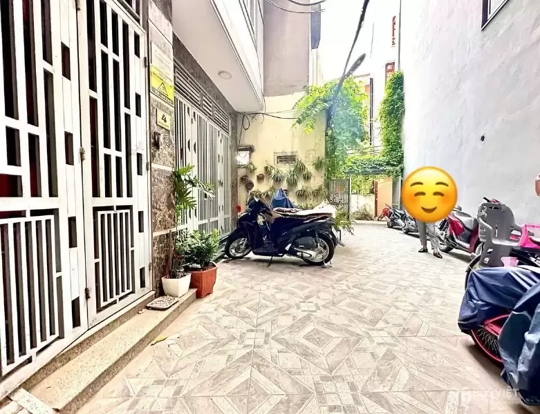 Bán Nhà Trương Định 30m2.  5 tầng. mặt tiền 3.5m. giá 9.8 Tỷ Hai Bà Trưng Hà Nội