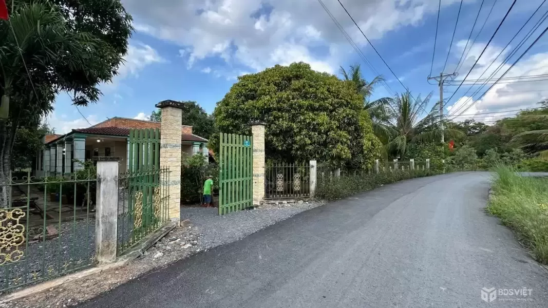 CẦN BÁN 1427M2 NHÀ VƯỜN MT ĐƯỜNG PHAN THỊ KHAI