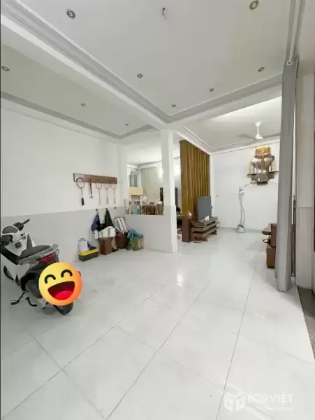 Bán nhà Hiệp Bình Phước Thủ Đức - 64m² (8x8m) - 3 Tầng Full Nội Thất - Giá 5.4 Tỷ