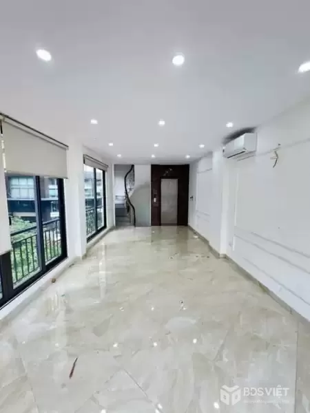 Láng Hạ mặt phố không chui ngõ - chủ giảm nhanh 2 tỷ - lô góc. mặt tiền phố chính đẳng cấp TOP 1