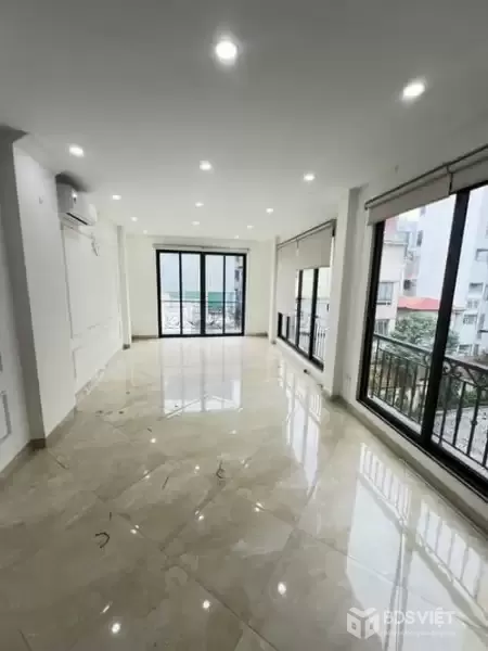 Láng Hạ mặt phố không chui ngõ - chủ giảm nhanh 2 tỷ - lô góc. mặt tiền phố chính đẳng cấp TOP 1