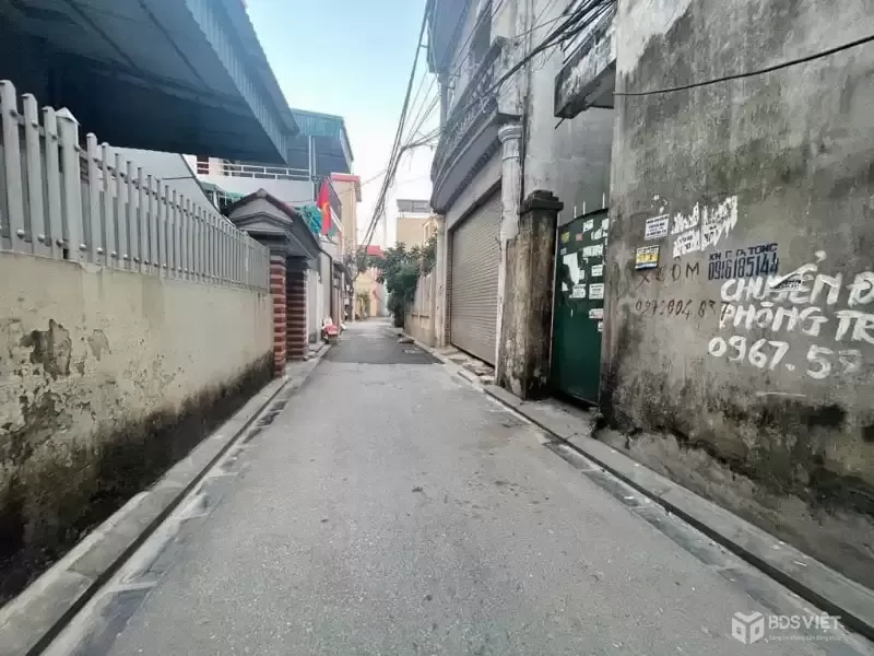 LÔ GÓC 2 MẶT TIỀN – ĐẤT ĐẸP THỌ ĐA, KIM NỖ  Full thổ cư – pháp lý rõ ràng Mặt tiền ~4m – nở hậu cực đẹp Ô tô vào đất – 2 mặt tiền thoáng