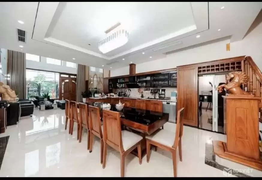 BÁN NHÀ LIỀN KỀ VIỆT HƯNG 76m2 - 6 Tầng Thang Máy - Vị Trí Kinh Doanh Đắc Địa - Hơn 30 Tỷ [0372311369]