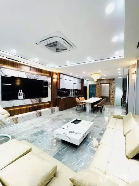 Nhà đẹp phường LONG BIÊN - Hàng xóm AEO