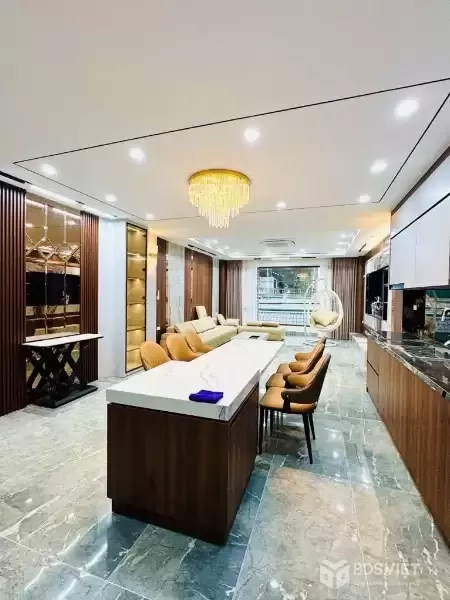 Nhà đẹp phường LONG BIÊN - Hàng xóm AEO