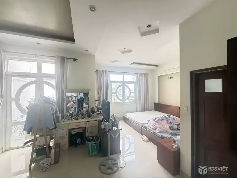 Bán Biệt Thự Mặt Tiền Linh Đông Thủ Đức -243m2 ngang 7m  - Vừa Ở Vừa Kinh Doanh - 36 Tỷ