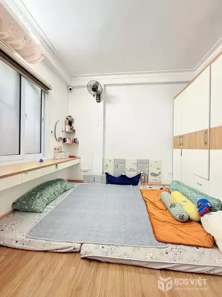 Bán nhà phố Hoàng Mai, Hoàng Mai, Ô tô, gần hồ Đền Lừ, 21m2, 6.95 tỷ