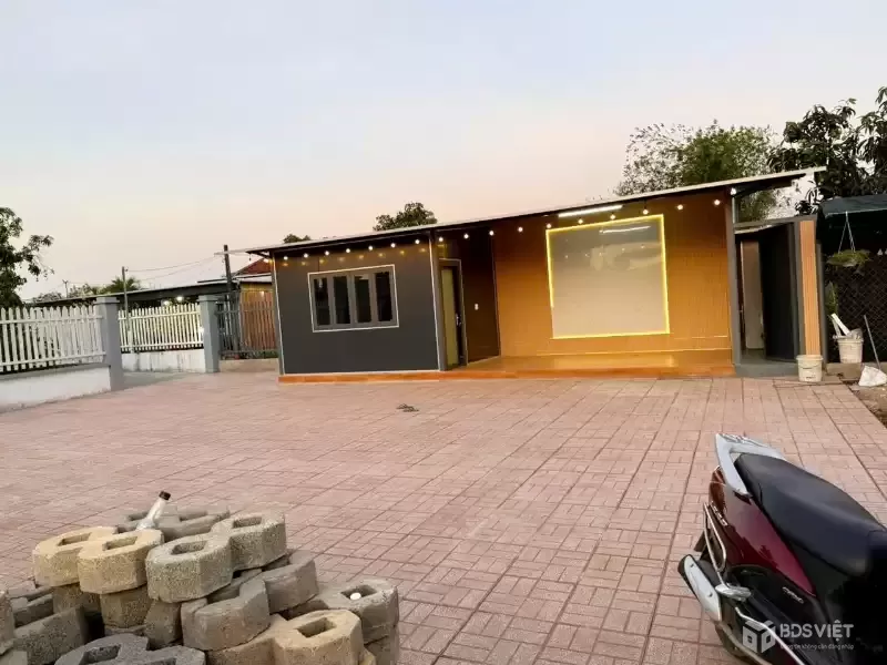 CẦN BÁN 2200M2 NHÀ VƯỜN NGHĨ DƯỠNG HẺM XE HƠI TỚI NHÀ