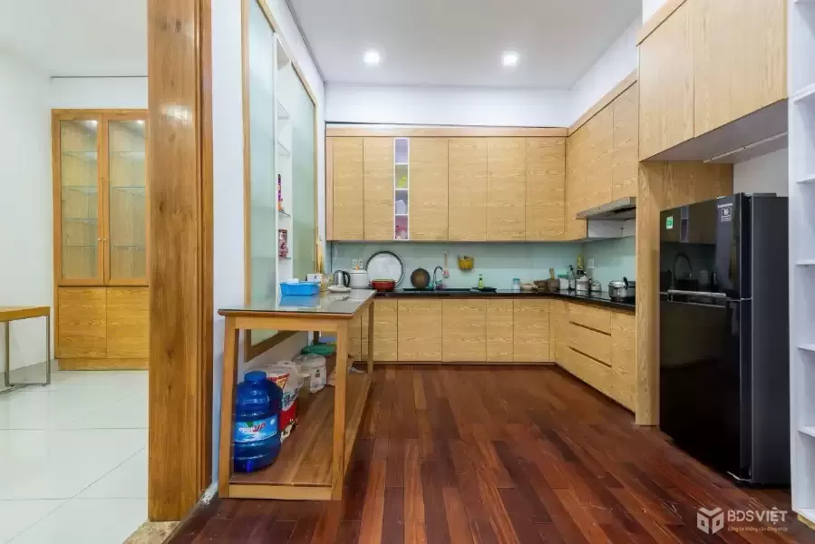 Bán biệt thự 215m2 sân vườn, Nguyễn Ư Dĩ, Thảo Điền, HDT 50tr, giá 54.9 tỷ, SHR