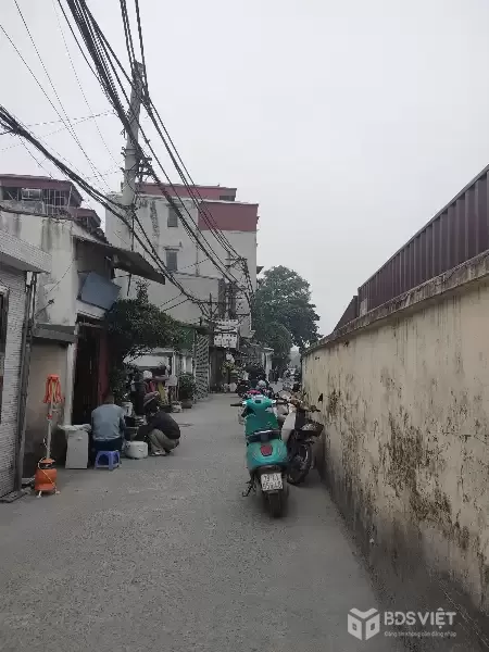 Bán gấp giá rẻ căn hộ tập thể, Giải Phóng 11m/50m, tầng1, mặt tiền 3.4m, 2.25 tỷ Hoàng Mai.