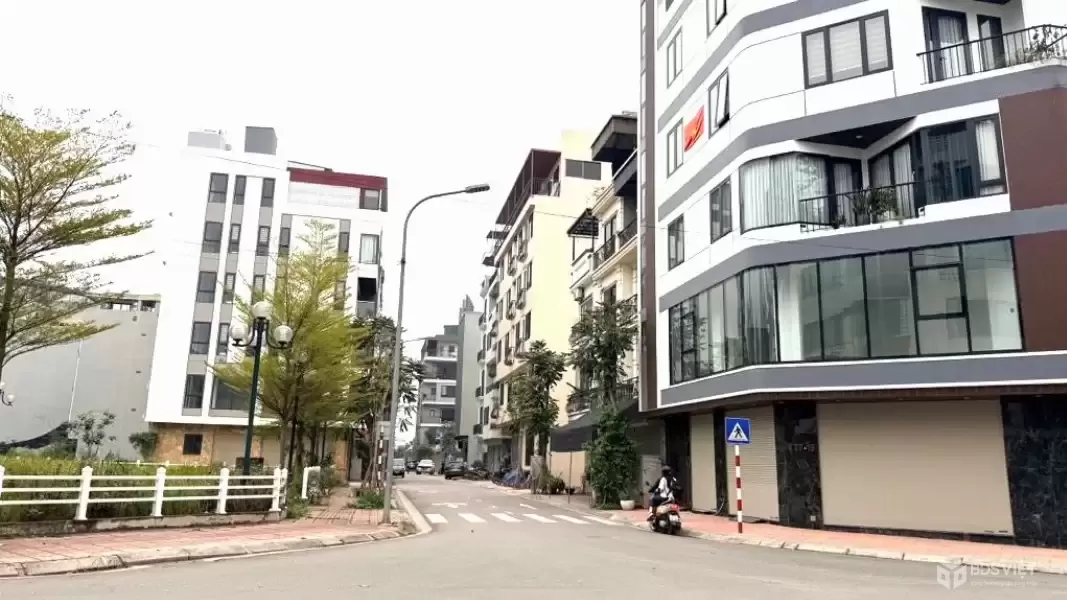 ĐẤT TĐC BỒ ĐỀ - 75M2 LÔ GÓC - VỈA HÈ RỘNG - Ở ĐỈNH - SÁT CÔNG VIÊN [0372311369]