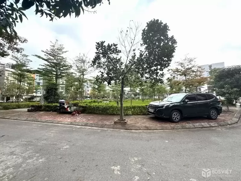 BÁN ĐẤT MẶT PHỐ VIỆT HƯNG - 56M2 - 1X TỶ- KINH DOANH - VIEW CÔNG VIÊN [0372311369]