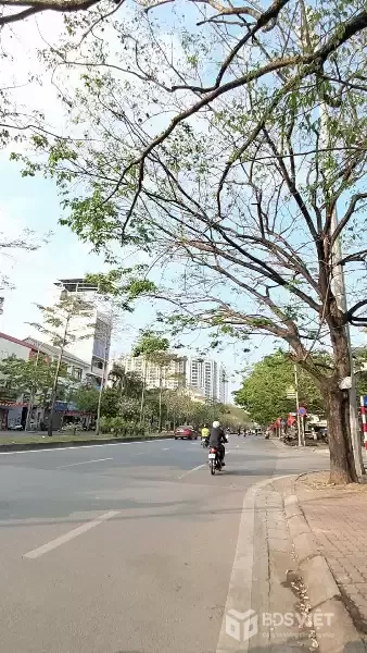 BÁN ĐẤT MẶT PHỐ VIỆT HƯNG - 56M2 - 1X TỶ- KINH DOANH - VIEW CÔNG VIÊN [0372311369]