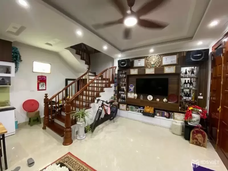 phan kế bính 35m x5 tầng x MT 5m7 giá 10,8 tỷ nhà đẹp,full nội thất