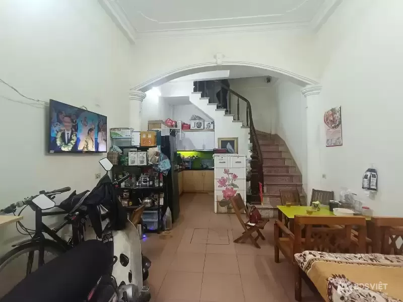 Bán Nhà Trương Định 33m2.  5 tầng. mặt tiền 4m. giá 8.48 Tỷ Hoàng Mai Hà Nội