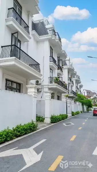 BÁN BIỆT THỰ XÂY THÔ PHƯỜNG VIỆT HƯNG - 77M2 - 3 MẶT THOÁNG - NHỈNH 13 TỶ [0372311369]