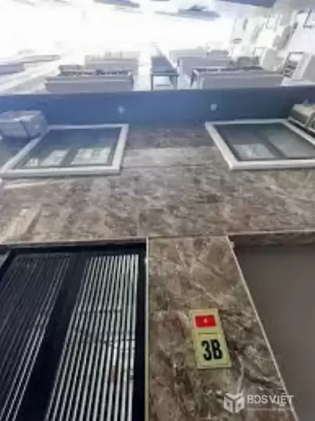 Bán nhà Lạc Long Quân Tây Hồ 164m2, mặt tiền 14m  ôtô vào lh 0935628686