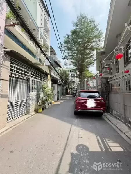 Nhà HXH Đường Phạm Văn Hai Phường 3 Cũ Quận Tân Bình.