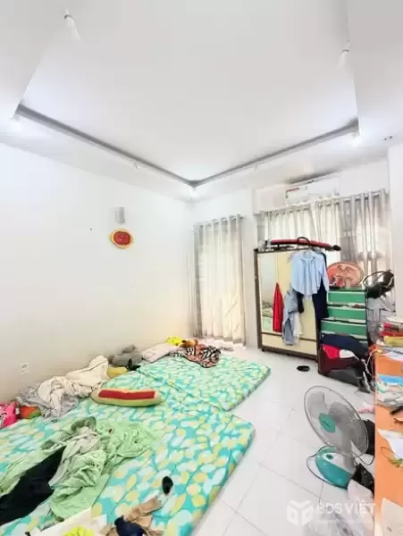 Nhà HXH Đường Phạm Văn Hai Phường 3 Cũ Quận Tân Bình.