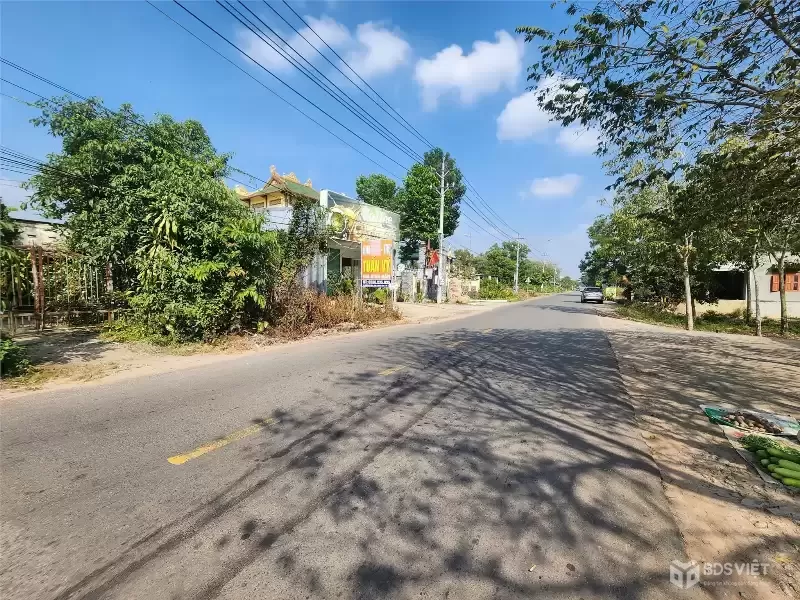 NGÂN HÀNG THANH LÝ NHÀ MT 12M, ĐƯỜNG NHỰA 8M, DT 1116M2, PHÚ GIÁO BD