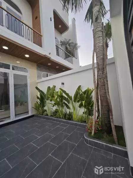 Bán 2 nhà mới xây Phước Vân dt 115m2 , 1 lầu,4pn,3wc hướng Đông Bắc giá 2,75 tỷ / căn