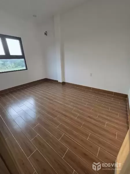 Bán 2 nhà mới xây Phước Vân dt 115m2 , 1 lầu,4pn,3wc hướng Đông Bắc giá 2,75 tỷ / căn