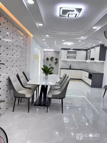 Bán nhà mới xây 832/....Chiến Lược, Bình Trị Đông dt 72m2 ,2 lầu, 5pn,4wc giá 6,85 tỷ