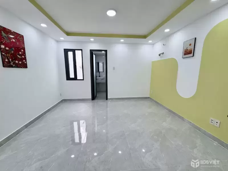 Bán nhà mới xây 832/....Chiến Lược, Bình Trị Đông dt 72m2 ,2 lầu, 5pn,4wc giá 6,85 tỷ