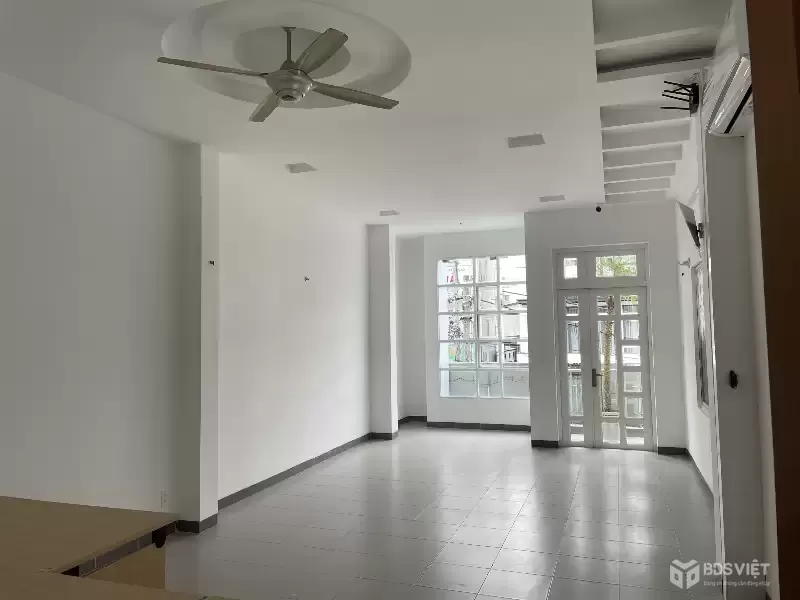 Bán nhà Nguyễn Trãi 157m2 3 tầng phố kinh doanh trung tâm Hải Châu giá 26 tỷ