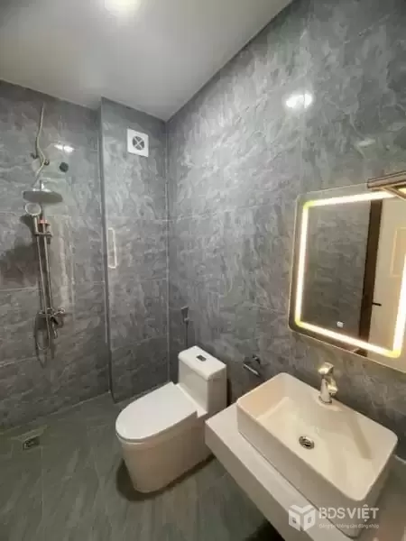 TÔN ĐỨC THẮNG 18 TỶ - 7 TẦNG THANG MÁY - OTO NGỦ TRONG NHÀ CĂN GÓC CUỐI CÙNG