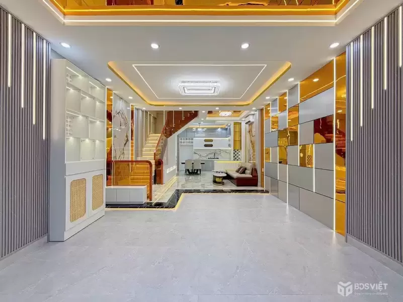 Bán nhà 3 tầng 5x12 gần Phú Mỹ Hưng, full nội thất 10 tỷ 6