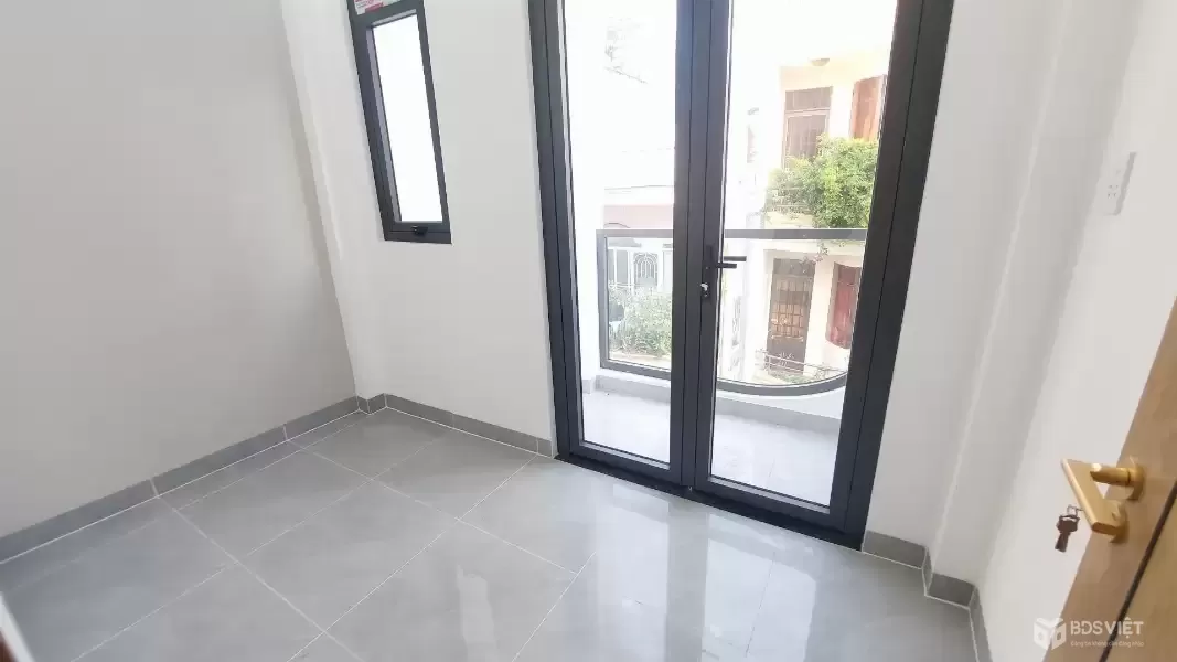 NHÀ ĐẸP HẺM XE HƠI RẠCH ÂU DƯƠNG LÂN – Q8 – 3.3/3.9M x10M – 3 TẦNG – GIÁ 6.8 TỶ