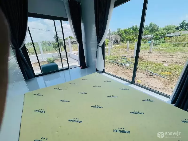 Bán nhà vườn mt đường Nguyễn Thị Tầm, Bình Lãng, Tân Trụ dt 166m2 full thổ giá 1,11 tỷ