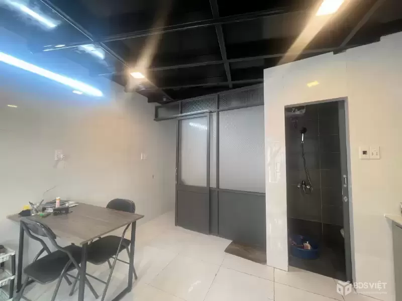 ♥ MT Kinh Doanh đường 5.5m lề 3m, gần Ông Ích Khiêm, 3 tầng, 3.x tỷ