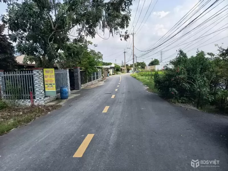 Bán đất thổ cư đường nhựa 1/ Bến Than , xã Hòa Phú dt 115m2 giá 2,5 tỷ