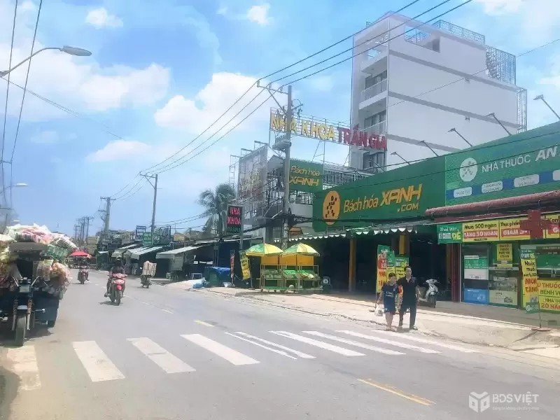 CẦN BÁN NHÀ 5 TẦNG MT ĐƯỜNG TRẦN ĐẠI NGHĨA GẦN QL1A