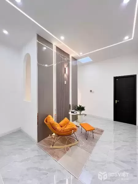 Nhà mới hiện đại 2 tầng, diện tích lý tưởng tại trung tâm P.Chánh Hiệp (Bình Dương)