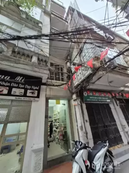 CHƯA TỚI 10 TỶ 2 OTO CHẠY, XE JEEP DU LỊCH ĐI QUA NHÀ ,2' TỚI VĂN MIẾU ?