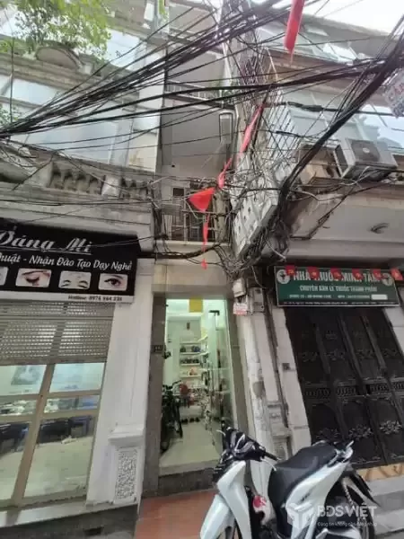 CHƯA TỚI 10 TỶ 2 OTO CHẠY, XE JEEP DU LỊCH ĐI QUA NHÀ ,2' TỚI VĂN MIẾU ?