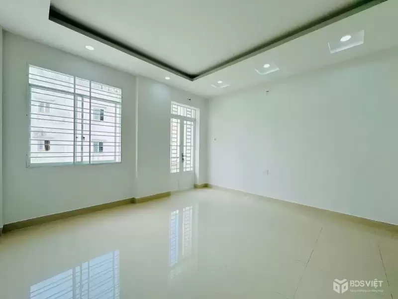 Siêu phẩm 4 tầng Q7 sát Phú Mỹ Hưng, SHR hoàn công đủ, giá 5.99 tỷ