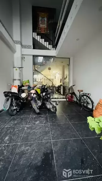 ???? Quận 7 - Hẻm Xe Hơi Sát Nhà - Gần Mặt Tiền - 5 Tầng - Hoàn Công Đủ - 8PN Tiện Làm CHDV - Đang Có Dòng Tiền - 68M - 8.5Tỷ