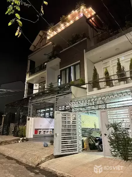 NHÀ ĐẸP – GIÁ TỐT – CHÍNH CHỦ CẦN BÁN VILLA Tại Phường Xuân Hương, TP Đà Lạt, Tỉnh Lâm Đồng