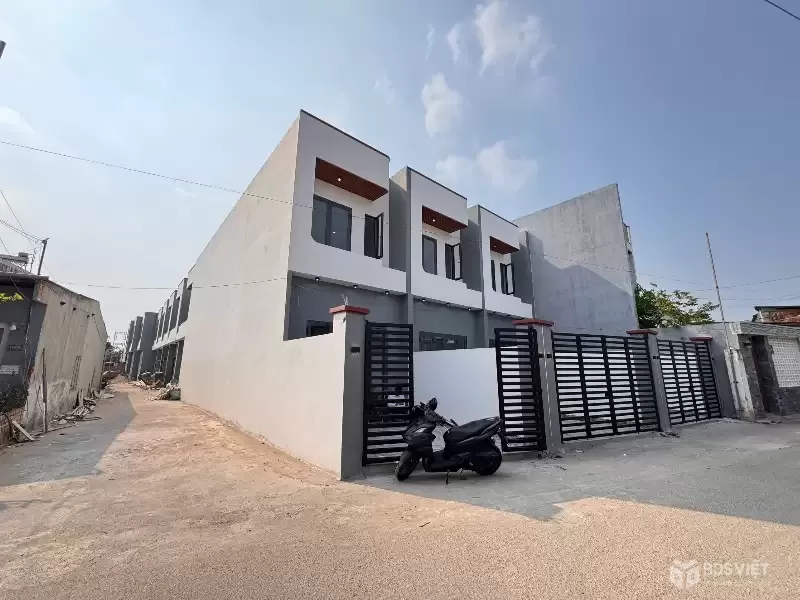 TÂN HÒA, BIÊN HÒA – CHỈ 500TR SỞ HỮU NHÀ PHỐ FULL NỘI THẤT – NGANG 4.2M – BANK HỖ TRỢ 80% – GIÁ ~3 TỶ