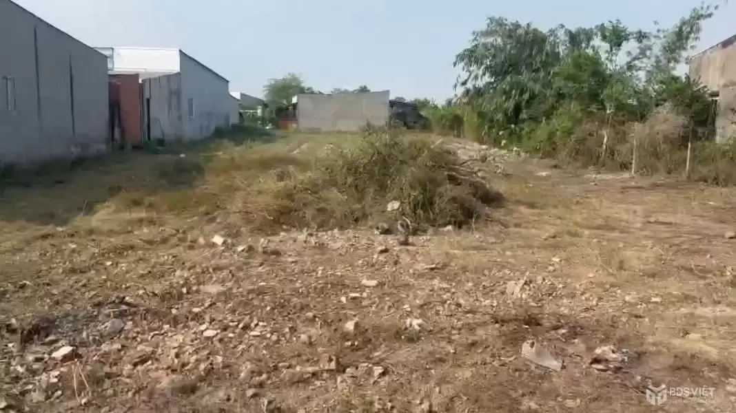 Bán đất thổ cư đường beton 6m Đức Hòa Thượng dt 1260m2 ( 286m2 thổ) giá 6 tỷ