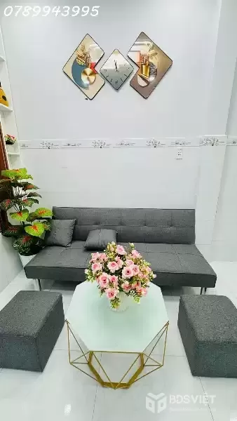 Bán nhà quận 3 Cách mạng tháng 8 gần ga metro, 33m, 2PN mới, giá nhỉnh 3 tỷ